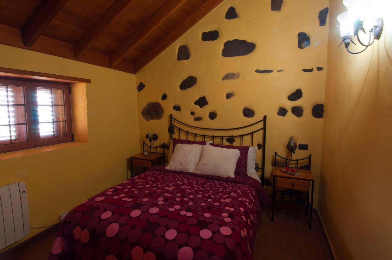 Las Casas De Lola Y Rafael Moya  Bilik gambar