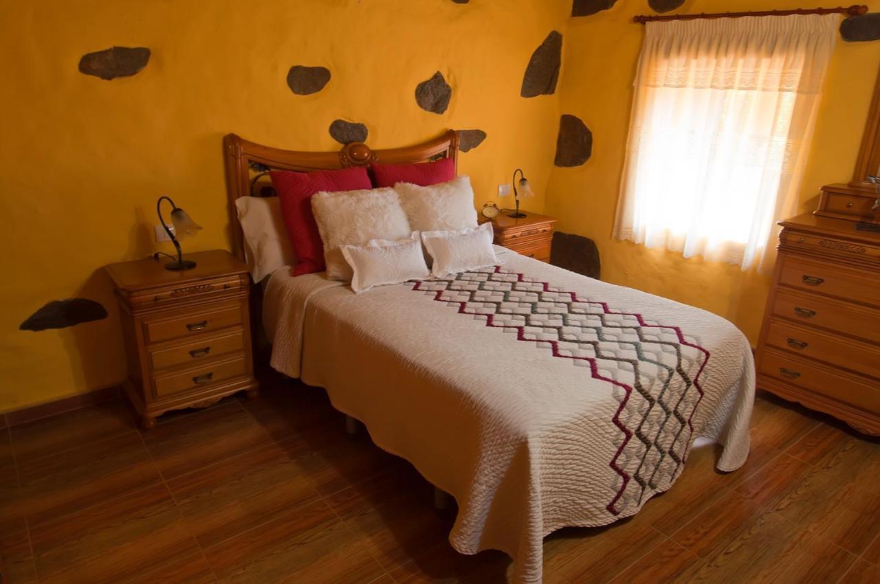 Las Casas De Lola Y Rafael Moya  Bilik gambar